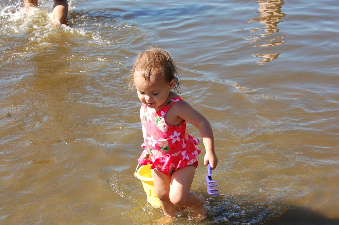 Another busy cuz Fifi aka Fiona